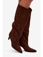 Dámské kozačky z eko semiše nazouvací na podpatku čokoládové Phelin