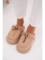 Dámské chlupaté papuče s kožíškem a výšivkou – béžové Perivelle