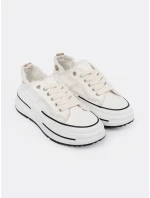 Zajímavé dámské  tenisky bílé platforma