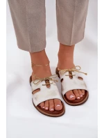 Dámské kožené sandály na plochém podpatku Zazoo 3022 zlaté oprané Dámské kožené sandály na plochém podpatku Zazoo 3022 zlaté oprané