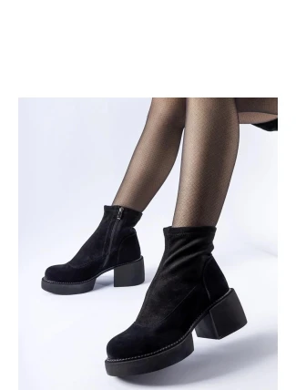 Boty na podpatku model 206495 Solea Boty na podpatku model 206495 Solea