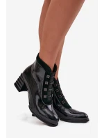 Lakované dámské kotníkové boty z přírodní kůže na podpatku DACR52696 tmavě zelené