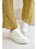 Nízké Dámské Tenisky Na Platformě Z Eko Kůže Bílá-Zelená Nevelena Nízké Dámské Tenisky Na Platformě Z Eko Kůže Bílá-Zelená Nevelena