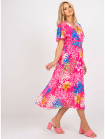 Růžové plisované midi šaty s tropickým potiskem
