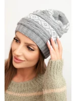 Dámská zimní čepice s vzorem a vlnou K425 šedá