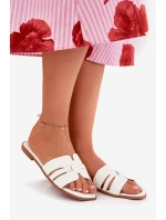 Dámské Pantofle Na Plochém Podpatku S Výřezy Eko Kůže Bílé Ecapus Dámské Pantofle Na Plochém Podpatku S Výřezy Eko Kůže Bílé Ecapus