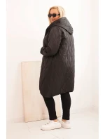 Dámská bunda Plus Size prošívaná s kapucí a sportovními manžetami černá