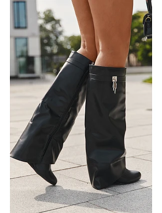 Dámské kozačky na platformě s páskem a stříbrným detailem Eko kůže Černé Korivelle