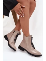 Lakované dámské kotníkové boty z pravé kůže D A MR52 108 béžové Lakované dámské kotníkové boty z pravé kůže D A MR52 108 béžové