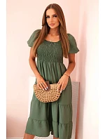 Dámské viskózové šaty s nabíranými rukávy a volánkovým topem khaki Dámské viskózové šaty s nabíranými rukávy a volánkovým topem khaki