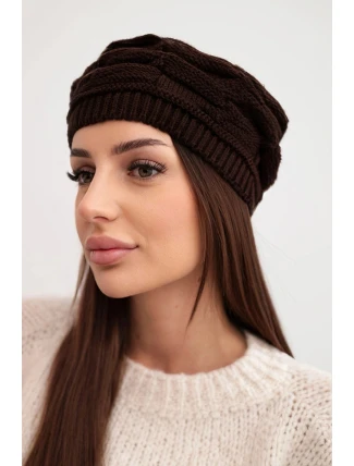Dámská zimní čepice z vlny s ozdobným pletením a džíty K397 hnědá