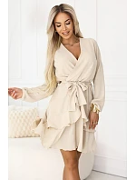 671-1 Smyslné mini šaty s obálkovým výstřihem - béžové