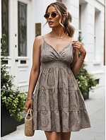 Bavlněné vyšívané šaty bez ramínek šedobéžové FashionStreet EY2672 Bavlněné vyšívané šaty bez ramínek šedobéžové FashionStreet EY2672