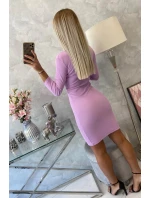 Přiléhavé šaty s výstřihem fialové barvy Přiléhavé šaty s výstřihem fialové barvy