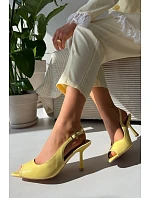 Ženské sandály na podpatku žluté Sevina