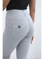 Bavlněné kalhoty se zirkony na zadních kapsách šedý Bavlněné kalhoty se zirkony na zadních kapsách šedý