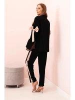 Dámský komplet s viskózou – sako s klopami a kalhoty s lampasem černý