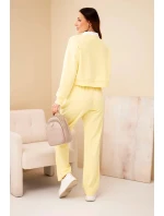 Dámský komplet máslová mikina s límečkem a rovné kalhoty žlutý