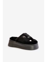 Dámské Kožené Pantofle Na Silné Podešvi S Připínáčky Černé Zintoria