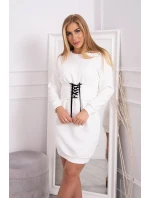 Zateplené šaty s ozdobným páskem ecru Zateplené šaty s ozdobným páskem ecru