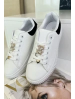 Nízké Tenisky Z Eko Kůže S Odznaky Bílo-Černé Cillione Nízké Tenisky Z Eko Kůže S Odznaky Bílo-Černé Cillione