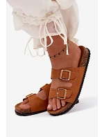 Dámské pantofle s přezkami Camel Brigid