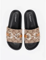 Pohodlné černé nazouváky dámské na plochém podpatku Pohodlné černé nazouváky dámské na plochém podpatku