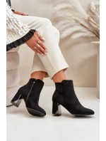 Zateplené Kotníkové Boty Na Podpatku S Zrcadlovým Prvkem Černé Silvare