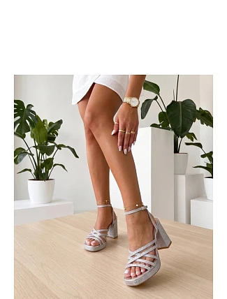 Sandály na podpatku  model 228220 Solea