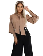 578-1 Jedinečná halenka s dlouhými rukávy, vázáním a knoflíky - karamelová barva - moka pěna