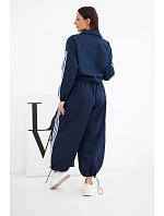 Dámský bavlněný komplet s oversized kalhotami a kontrastními lampasy modrý Dámský bavlněný komplet s oversized kalhotami a kontrastními lampasy modrý