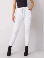 Bílé dámské látkové kalhoty typu chino (3589.07X)