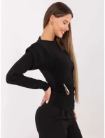 Elegantní černá halenka s vycpávkami (21898)