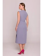 S410 Šaty áčkového střihu s vázáním a výstřihem do V - holubičí šeď