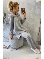 Šedá souprava kalhot baggy