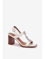 Dámské sandály na podpatku s ozdobným páskem bílé Mirfedi