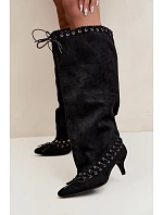 Černé kozačky s kitten heel z semiše s ozdobným šněrováním Juletta Černé kozačky s kitten heel z semiše s ozdobným šněrováním Juletta