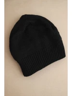 Dámská zimní čepice z vlny s pruhovaným vzorem K471 černá