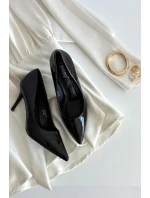 Lakované Eko Kožené Dámské Lodičky S Špičatými Nosky Černé Jadira