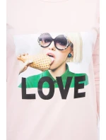 Šaty s potiskem lásky v pudrově růžové barvě