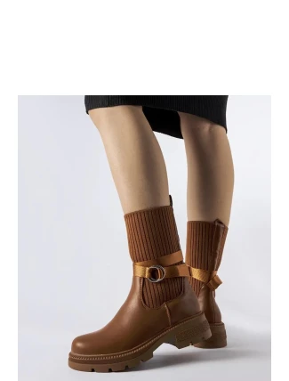 Boty na podpatku model 206486 Solea Boty na podpatku model 206486 Solea