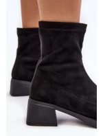 Černé dámské kozačky Aphroteia na nízkém podpatku Černé dámské kozačky Aphroteia na nízkém podpatku