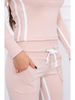 Sada s dvojitými pruhy v pudrově béžové barvě