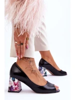 Kožené lodičky s ozdobným podpatkem Leski Boty 2608/K Černá