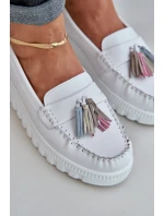 Kožené dámské mokasíny s třásněmi na platformě a klínu bílé Eleazetta