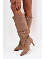 Dámské nazouvací kozačky na jehlovém podpatku Thaliane se zlatými ozdobami – béžové