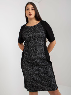 Černé tužkové šaty velikosti plus s krátkým rukávem