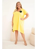 Dámské bavlněné šaty Plus Size s broží a výstřihem žlutá