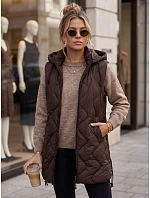 Dlouhá dámská prošívaná vesta s kapucí, čokoládová, FashionStreet TY6014 Dlouhá dámská prošívaná vesta s kapucí, čokoládová, FashionStreet TY6014