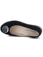 Dámské kožené polobotky na podpatku černé Vinceza 95412